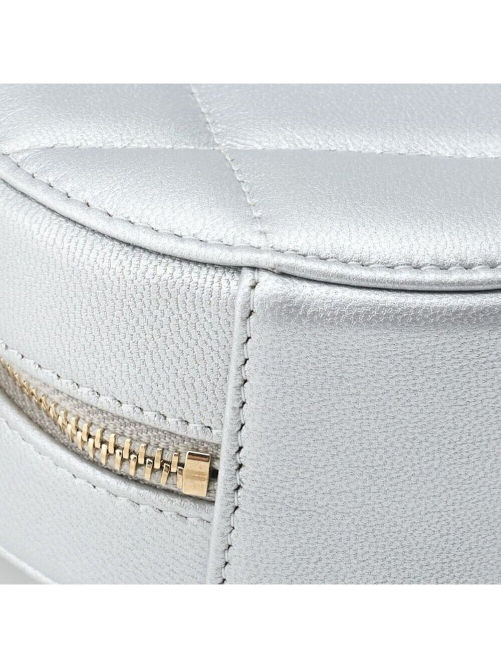 Chanel Tote 19 Quilted Chain Shoulder Lambskin Silver - Picture 6 of 10